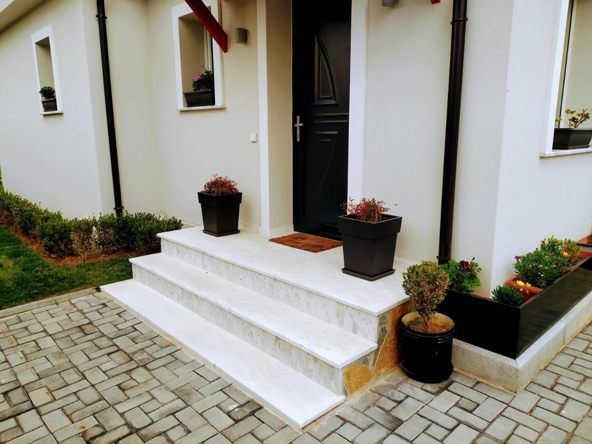 Marena B&B Pogradec Luaran gambar